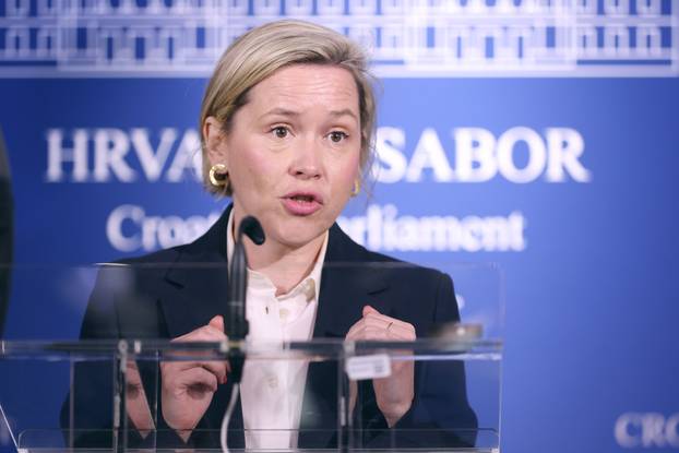 Zagreb: Ivana Kekin o aktualnim temama