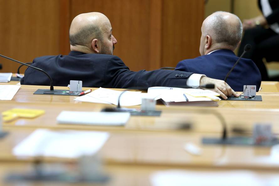 Maras glasovao s tuđeg mjesta: 'Kad volim razgovor s Fredom'