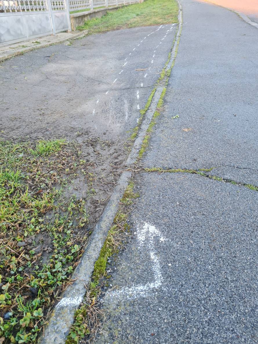 Tragovi strave u Bjelovaru: Tu je udario pješaka autom? Tijelo je preko ograde palo u dvorište