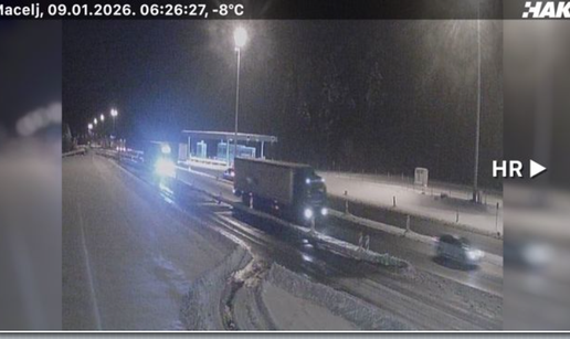 FOTO Snijeg, led i debeli minusi: Pogledajte stanje na cestama, u Lici i Dalmaciji pada snijeg