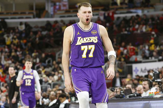 NBA: Los Angeles Lakers at Chicago Bulls