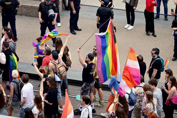 Zagreb: 25. Povorka ponosa LGBTIQ zajednice "Korak po korak, iskorak!"