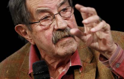 Umro je Günter Grass, čuveni pisac, autor 'Limenog bubnja'