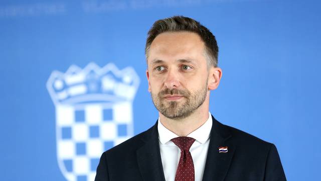 Zagreb: Izjave nakon potpisivanja Kolektivnog ugovora za državne službenike i namještenike