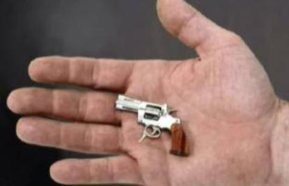 Švicarac napravio najmanji pištolj na kugli zemaljskoj