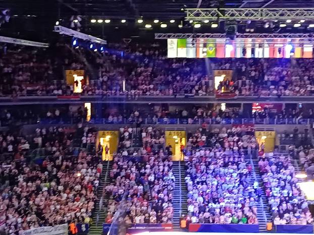 FOTO Arena krcata za Island! Pogledajte emotivnu poruku navijača: Nismo zaboravili '91.