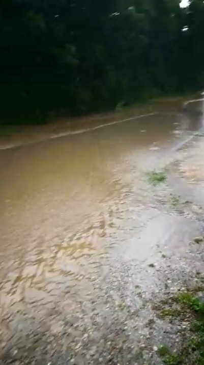 Grmljavinsko nevrijeme i obilne kiše poharale nekoliko županija