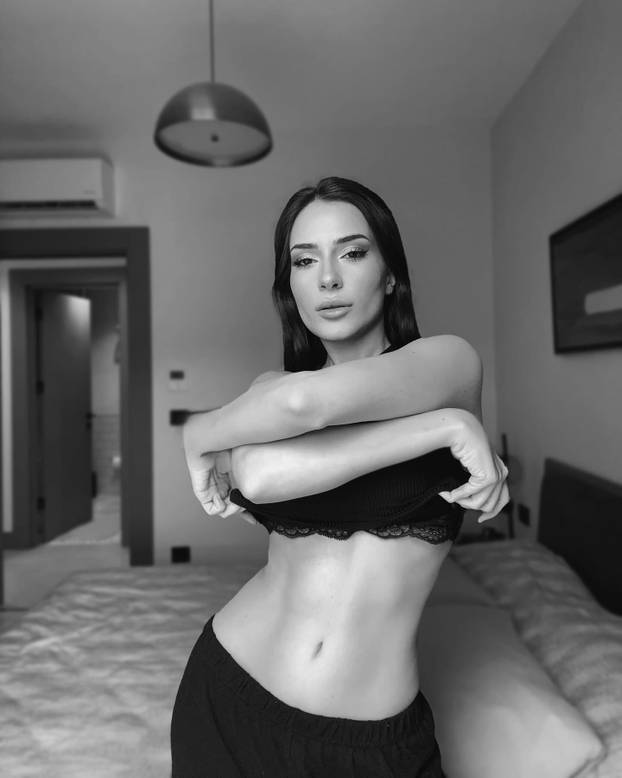 FOTO Bivši dinamovac rastao se s Hrvaticom, sad ljubi 12 godina mlađu Turkinju: 'Moja ljubav'