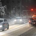 Opet snijeg na kopnu, jaka bura na Jadranu: Ceste su zaleđene!