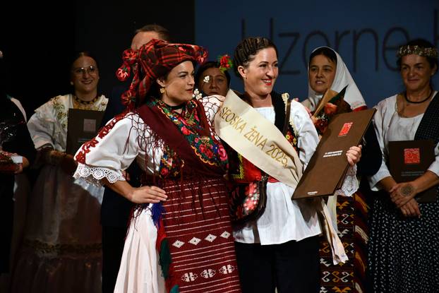 FOTO Žena, majka, kraljica! Ovo je naša najuzornija seoska žena