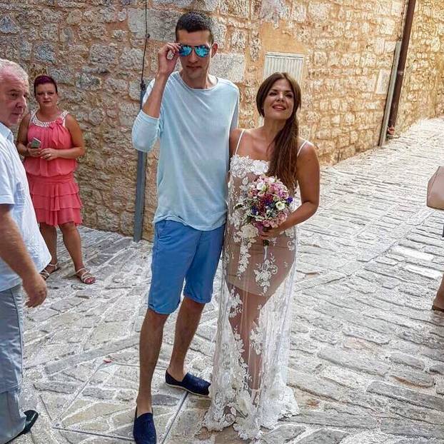 FOTO U 'Svadbi' ljubav ne zna za granice: Ovo su slavni parovi koji su spajali Hrvatsku i Srbiju