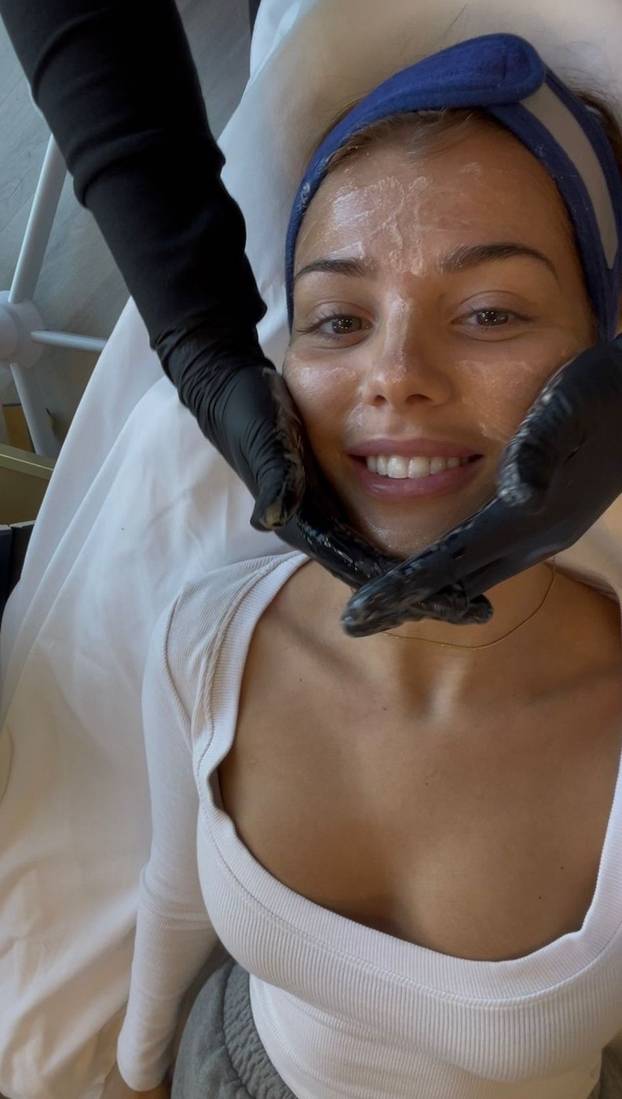 VIDEO: ‘ChatGPT designed my glow-up and saved me THOUSANDS – now I’m hotter than ever'