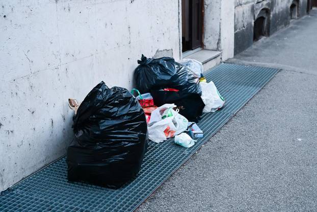 Zagreb: Sve je više smeća u centru grada