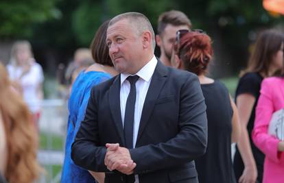 Župan Dekanić uoči došašća darivao 78 ukrajinskih obitelji