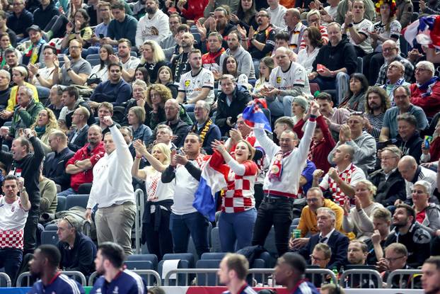 Koeln: Navijači na rukometnoj utakmici Europskog prvenstva između Hrvatske i Francuske 
