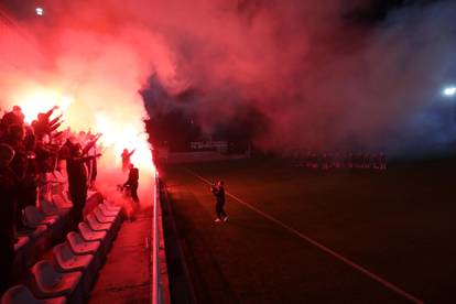 Rujevica gorjela: Armada stigla podržati Riječane uoči Hajduka