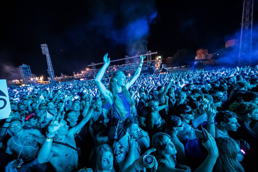 Split - DJ-a Alesso