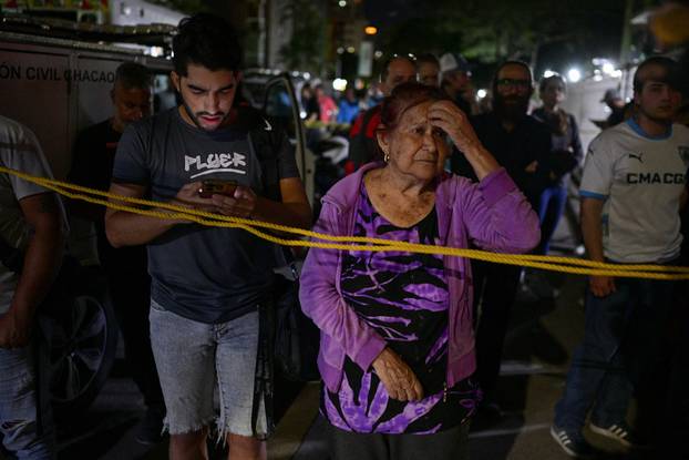 Aftermath of an earthquake in Caracas