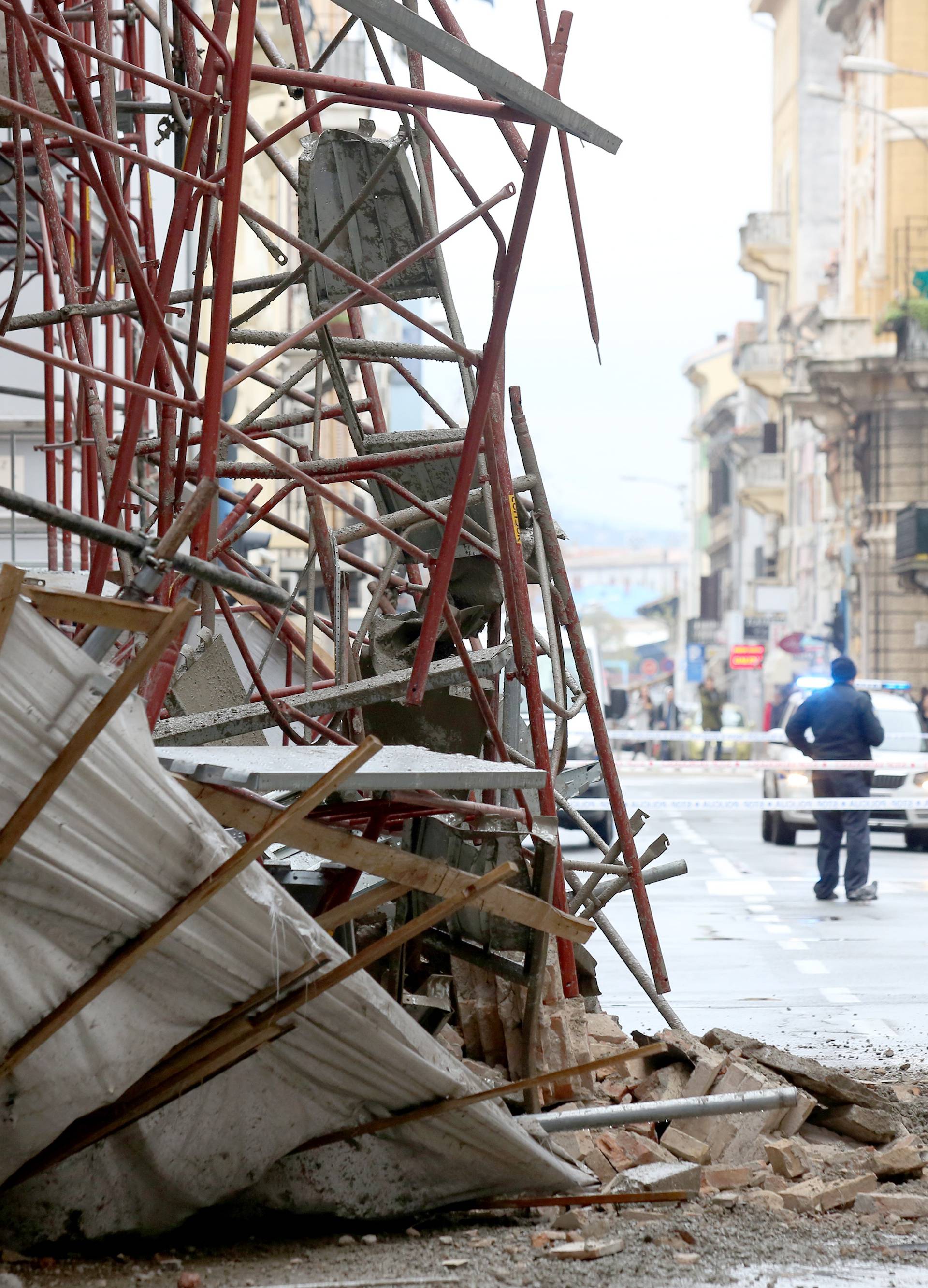 Crveno na semaforu spriječilo tragediju: 'Čuo se jaki prasak'