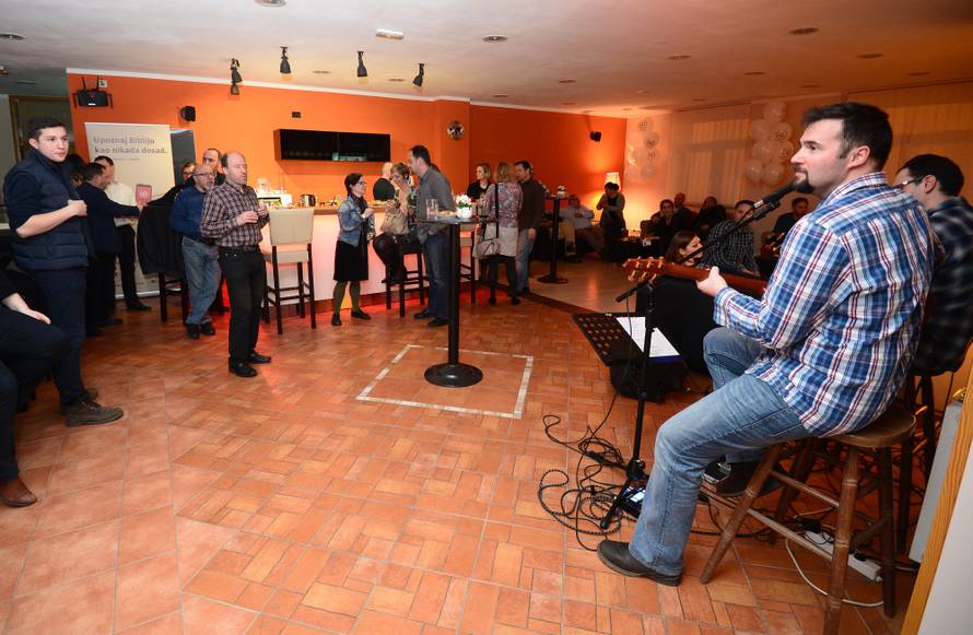 Cijela Biblija u godinu dana: Čitajte svaki dan po 15 minuta