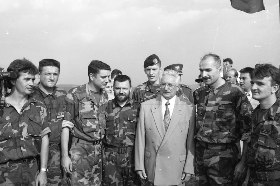 Josip Bistrović: 'Bio sam prvi fotoreporter u oslobođenom Kninu, ovako smo uspjeli ući...'