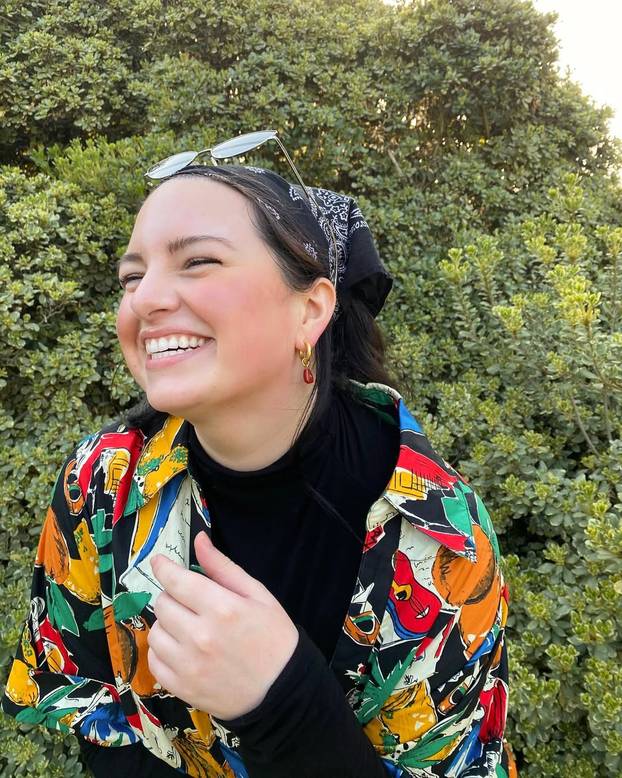 Katie ne zna ni sama koliko je puta išla pod nož, da bi sada glumila zlu sestru i Pepeljugi