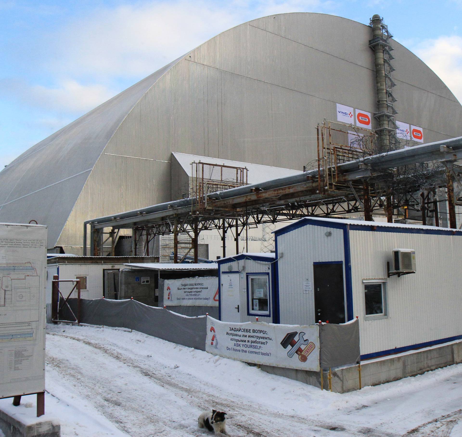 UKRAINE-CHERNOBYL-NUCLEAR REACTOR NO. 4-NEW PROTECTIVE COVER