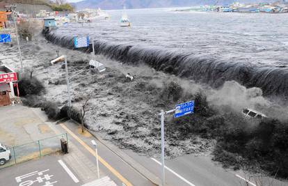 Deset godina Fukushime: Jak potres od 9,0 i tsunami ubili su 20.000 ljudi i uništili elektranu