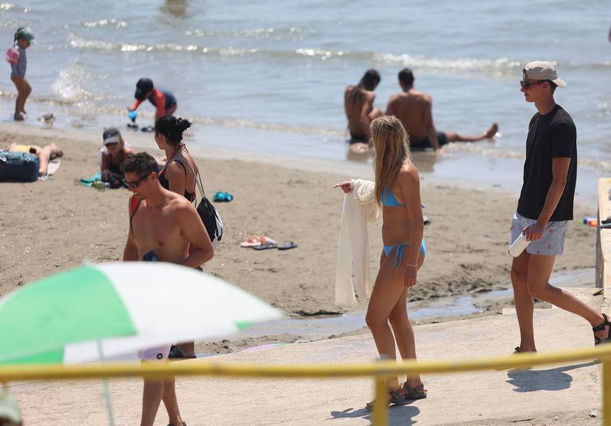 Split: 34 stupnja Celzijevih mnoge su Splićane natjerali na plaže