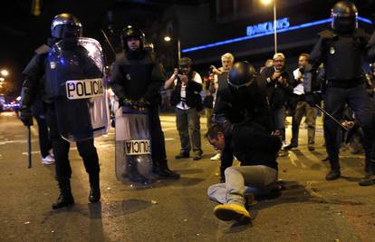 Uhićeno je 12 ljudi: Prosvjed u Madridu se pretvorio u nerede