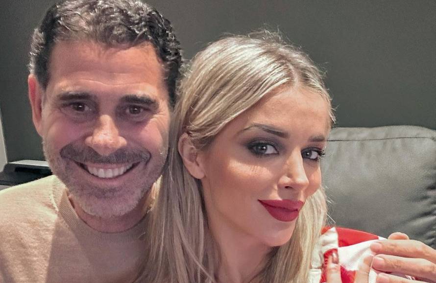 Fani Stipković bodrila je Vatrene u društvu zaručnika Fernanda: 'Uz Hrvatsku sa svim srcem!'