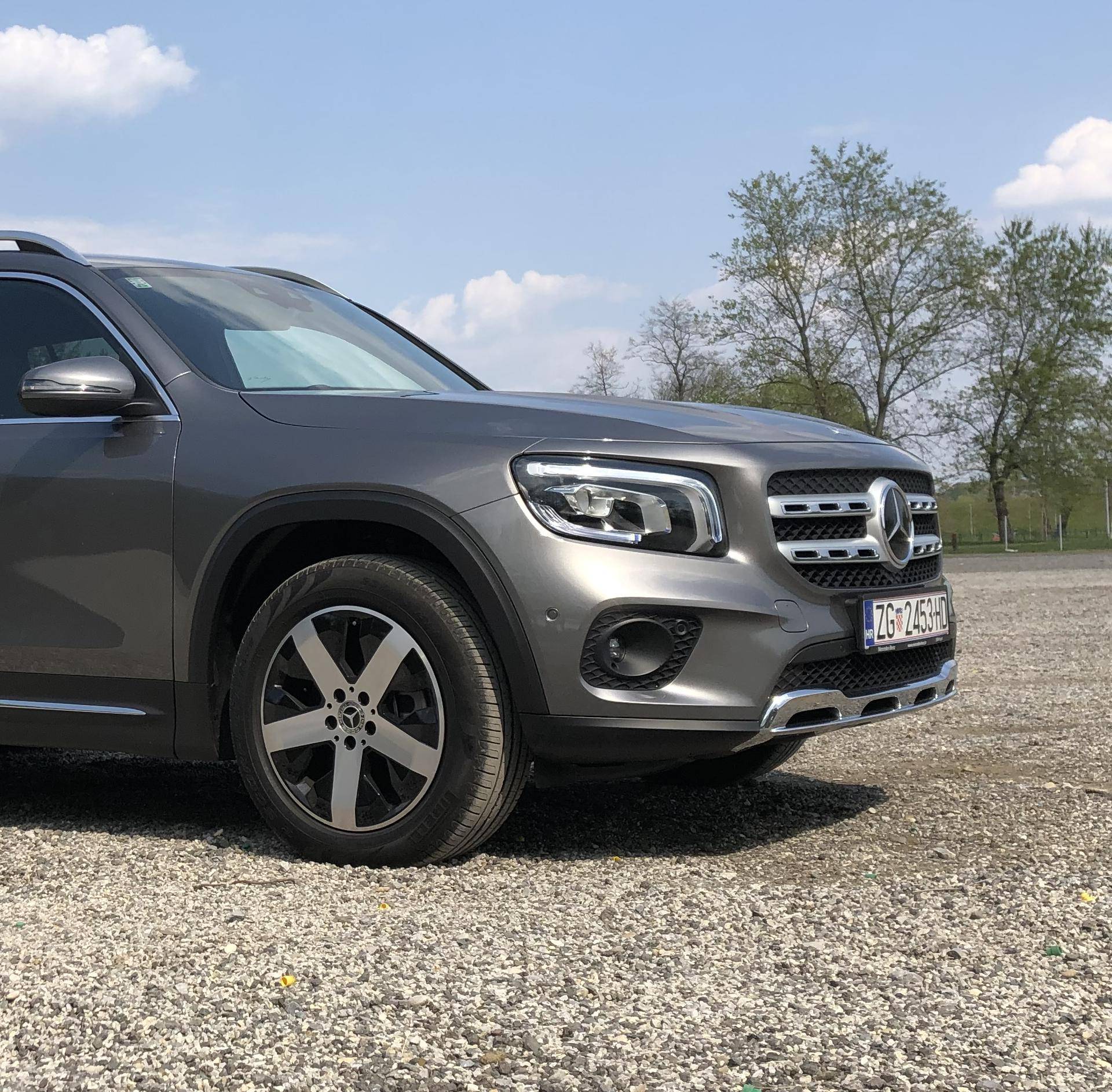 Testirali smo Mercedes GLB: Odličan je i vrlo prostran SUV