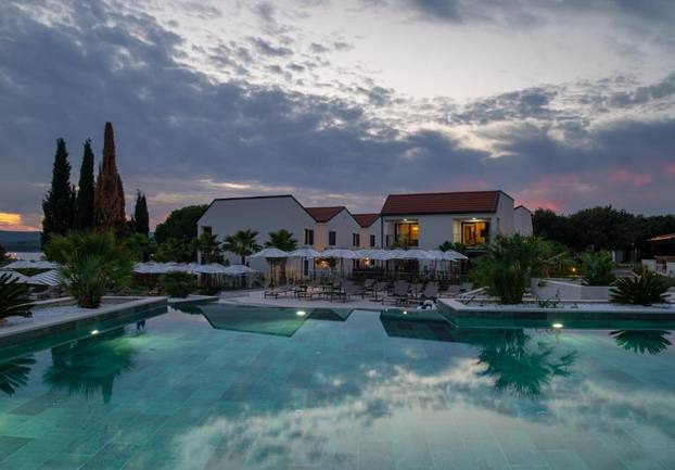 FOTO Tajni grad na Jadranu? Ovaj hotel je posebna priča