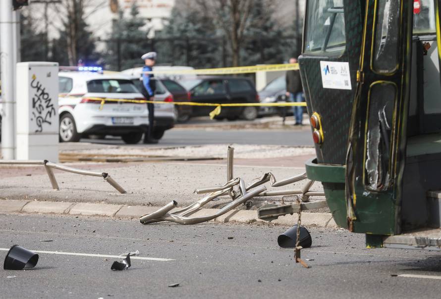 Sarajevo: Tramvaj iskočio iz tračnica u središtu grada
