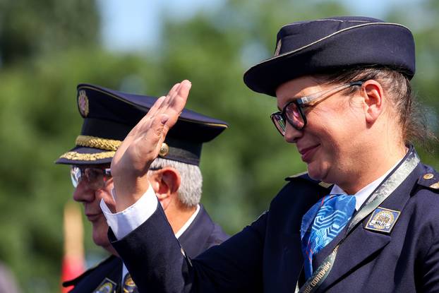 Zagreb: Okupljanje uzvanika uoči početka vojnog mimohoda u povodu 30. obljetnice VRO Oluja