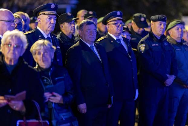 Vukovar: In memoriam za 97 policajaca poginulih i nestalih u Domovinskom ratu u obrani Vukovara