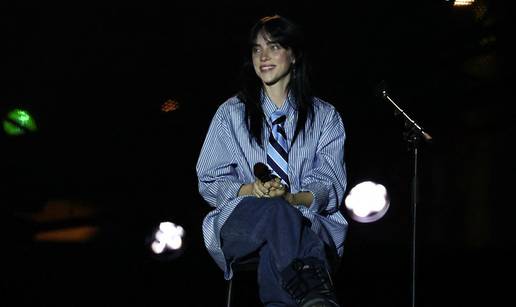 Billie Eilish progovorila je o užasnim komentarima na račun njenog izgleda: 'Boli me to...'