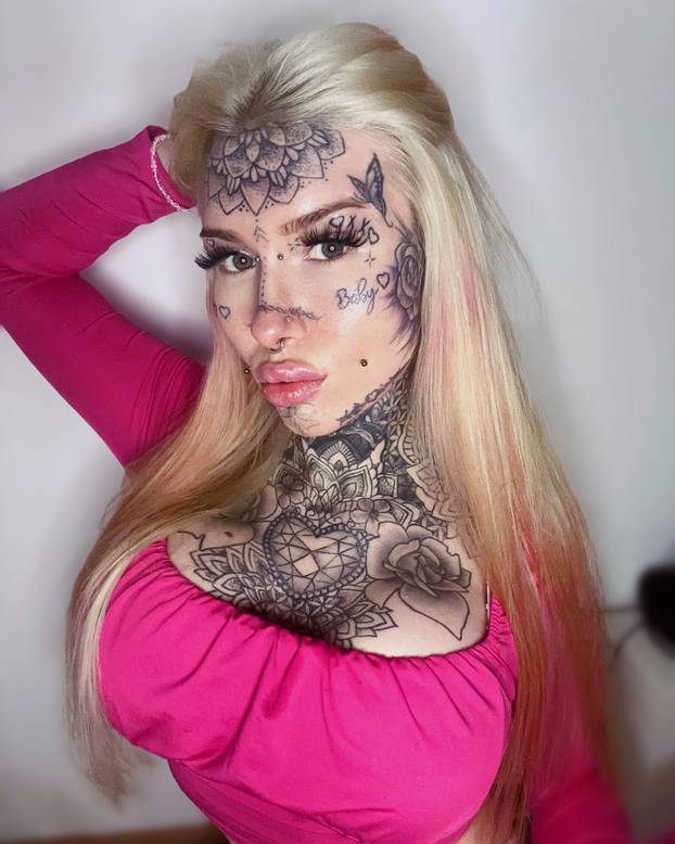 FOTO Ima 21 godinu, a cijela je istetovirana! Evo kako je prije izgledala: 'Roditelji su zgroženi'