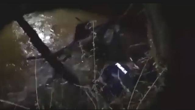 VIDEO Dramatična akcija u Istri: Iz rijeke spasili ženu, tragaju za djetetom koje je odnijela struja
