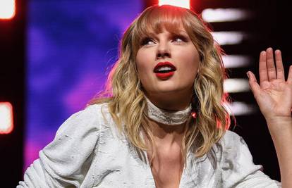 Taylor Swift naljutila šala na njezin račun u seriji: 'Seksizam! Ovo je vama smiješno u 2021.?'