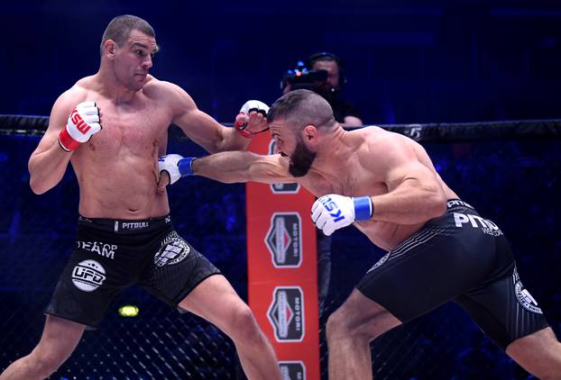 Zagreb: Borilački spektakl KSW 51, Ante Delija - Oli Thompson