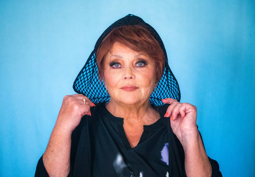 VIDEO Zdenka Kovačiček je objavila novi singl 'Ružin cvijet'