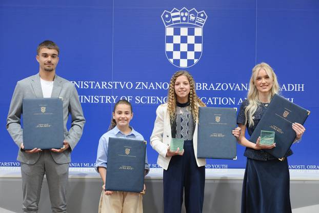 Zagreb; Dodjela Godi&scaron;nje nagrade &bdquo;Luka Ritz&ldquo; za promicanje tolerancije i &scaron;kole bez nasilja.