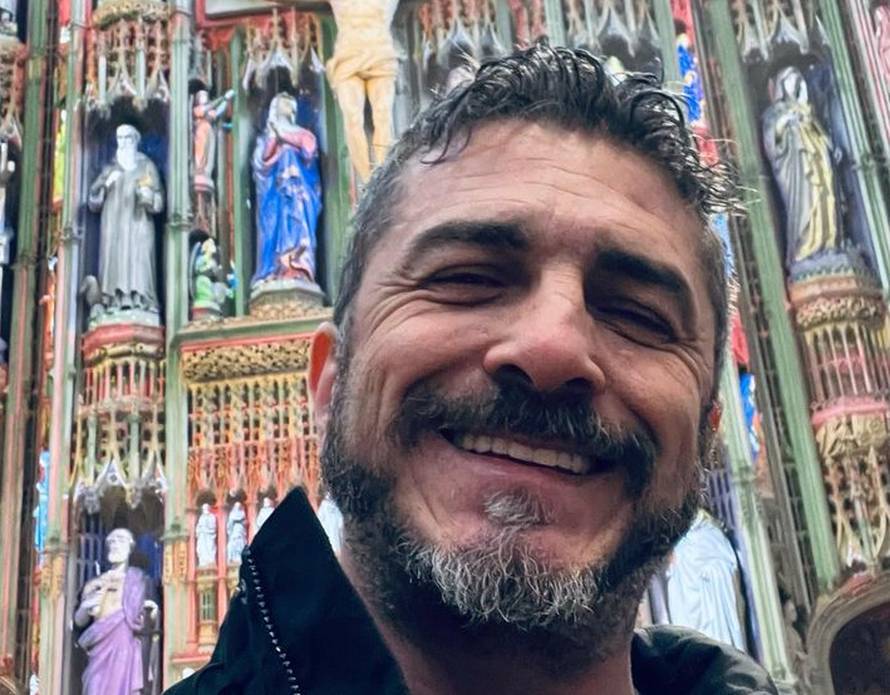 Djevojka je mjesecima uhodila i pratila glumca u Sarajevu pa su je uhitili, a evo o kome se radi...