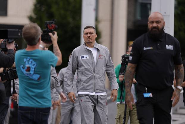 Oleksandr Usyk v Daniel Dubois - Photocall