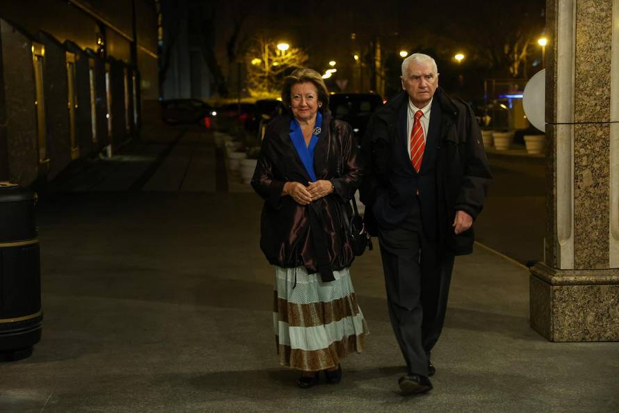 Zagreb: Dolazak uzvanika na svadbu Marijana Kustića i Nike Perenčević