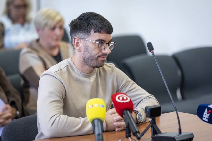 Osijek: Nastavljeno suđenje Damiru Dekaniću