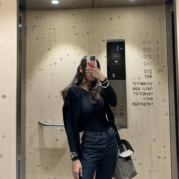 FOTO Bivša konobarica se zbog Benzeme preobratila na islam, rodila mu i dijete. Prekinuli su