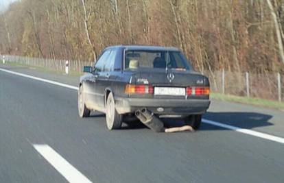 Vozio Mercedes 170 km/h s auspuhom na dvije žice