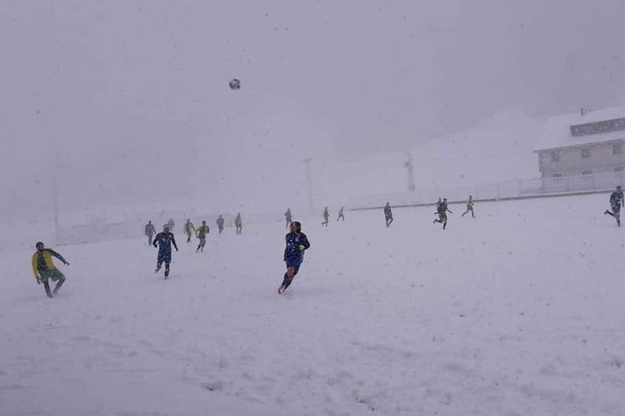 Nogomet na snijegu